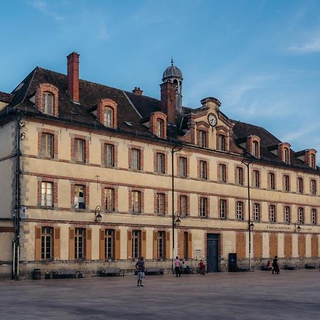Le Clocher Du Chateau Fontainebleau Exteriér fotografie